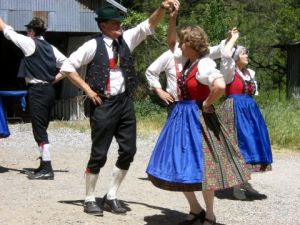 German Folk Dancers.jpg